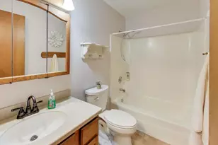 3409 W Bretons Dr, McHenry, IL 60050 - Photo 14