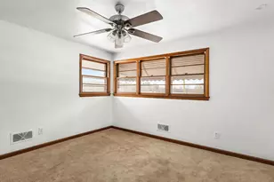 4381 Safford Rd, Rockford, IL 61101 - Photo 10