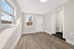 5413 S Springfield Ave, Chicago, IL 60632 - Photo 12