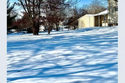 501 S Pierpont Avenue, Rockford, IL 61102 - Photo 26