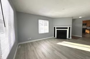 1410 Beverly Ln, Streamwood, IL 60107 - Photo 6