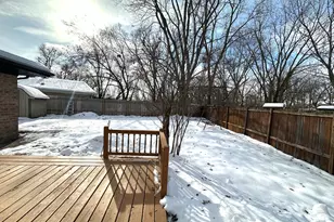 1410 Beverly Ln, Streamwood, IL 60107 - Photo 4
