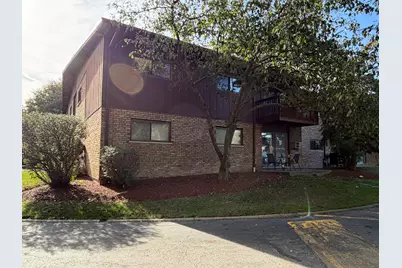 100 Willow Lane #201B, Willow Springs, IL 60480 - Photo 2