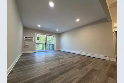 100 Willow Lane #201B, Willow Springs, IL 60480 - Photo 6