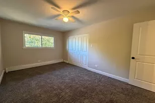 100 Willow Ln, Willow Springs, IL 60480 - Photo 14