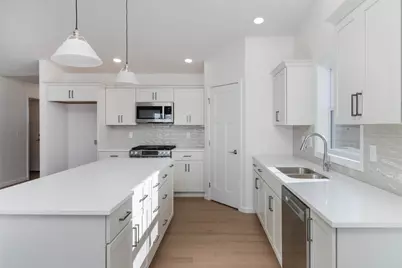 2503 Treeline Drive, Bloomington, IL 61704 - Photo 8