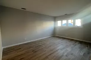 449 W 37th St, Chicago, IL 60609 - Photo 2