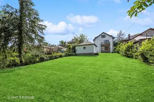 823 N La Grange Rd, La Grange Park, IL 60526 - Photo 16