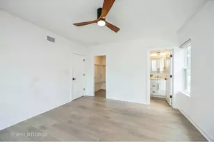 823 N La Grange Rd, La Grange Park, IL 60526 - Photo 8