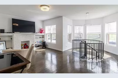 108-10 N Hamlin Avenue, Chicago, IL 60624 - Photo 4