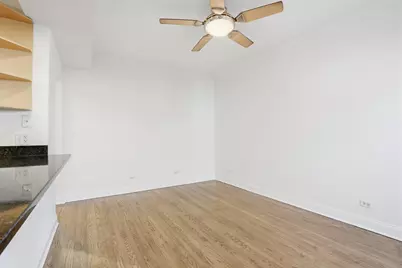 2234 W Roscoe Street #3, Chicago, IL 60618 - Photo 8