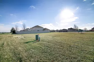 501 Spring Park Loop, Bourbonnais, IL 60914 - Photo 8