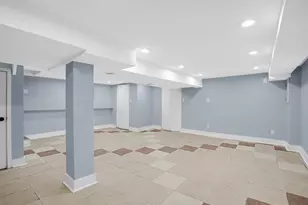 8352 S St Lawrence Ave, Chicago, IL 60619 - Photo 20