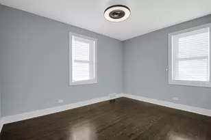 8352 S St Lawrence Ave, Chicago, IL 60619 - Photo 8