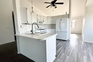 5128 Morning Glory Ln, Loves Park, IL 61111 - Photo 4