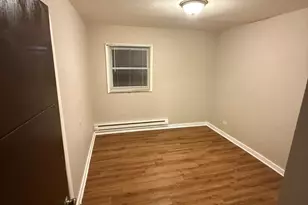 263 N Wildwood Ave, Kankakee, IL 60901 - Photo 4