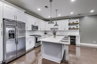 2811 N Bell Avenue #107, Chicago, IL 60618 - Photo 6