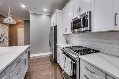 2811 N Bell Avenue #107, Chicago, IL 60618 - Photo 8