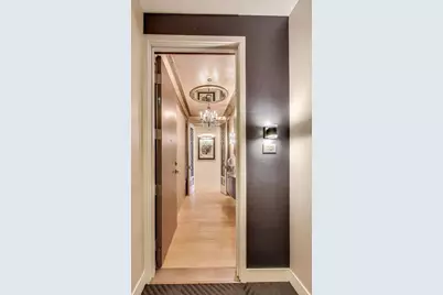 360 W Erie Street #7D, Chicago, IL 60654 - Photo 2