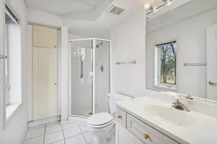 3900 W Bryn Mawr Ave, Chicago, IL 60659 - Photo 8
