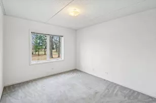 3900 W Bryn Mawr Ave, Chicago, IL 60659 - Photo 10