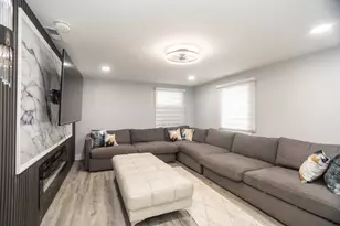 9945 Sunnyside Ave, Schiller Park, IL 60176 - Photo 18