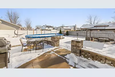 1240 E Truman Drive, Bradley, IL 60915 - Photo 20