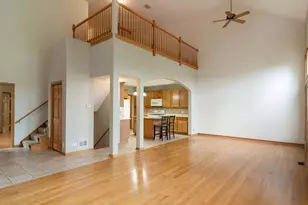 922 W Chesterfield Ct, Palatine, IL 60067 - Photo 6