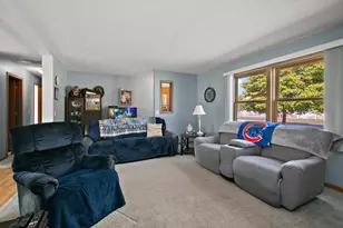 126 E Cleveland St, Cullom, IL 60929 - Photo 2