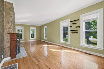 300 N South Elgin Boulevard, South Elgin, IL 60177 - Photo 12