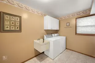 1113 Tewes Ln, Zion, IL 60099 - Photo 16