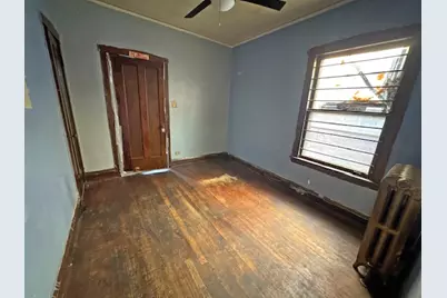 938 N Leamington Avenue, Chicago, IL 60651 - Photo 14