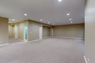 28 Legacy Ln, Wheeling, IL 60090 - Photo 24