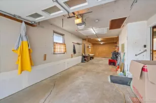 208 Calkins Dr, Sugar Grove, IL 60554 - Photo 32