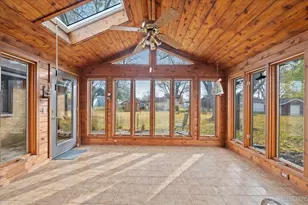 208 Calkins Dr, Sugar Grove, IL 60554 - Photo 16