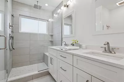 1221 N East Avenue, Oak Park, IL 60302 - Photo 16