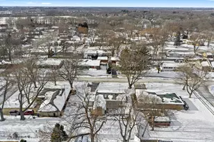 806 Adrian St, Yorkville, IL 60560 - Photo 32