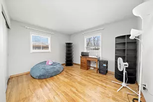 806 Adrian St, Yorkville, IL 60560 - Photo 8