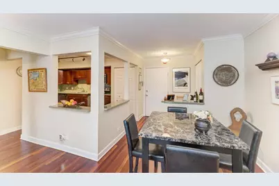 2234 S Goebbert Road #118, Arlington Heights, IL 60005 - Photo 6