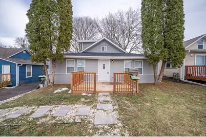 42425 N Park Lane E, Antioch, IL 60002 - Photo 1