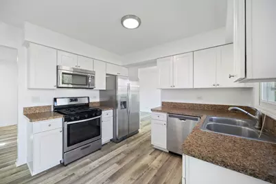 [Address not provided], Schaumburg, IL 60194 - Photo 8