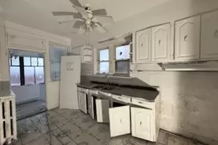 11341 S Eggleston Ave, Chicago, IL 60628 - Photo 4