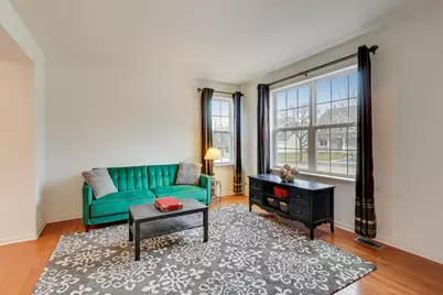 2409 Bluewater Drive, Wauconda, IL 60084 - Photo 8