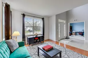 2409 Bluewater Dr, Wauconda, IL 60084 - Photo 10