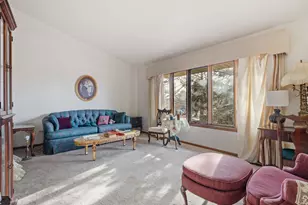 17551 Drummond Dr, Tinley Park, IL 60487 - Photo 2