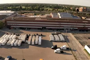 5660 W Taylor St, Chicago, IL 60644 - Photo 2