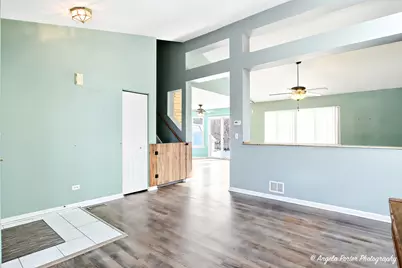 28501 Wagon Trail Court, Lakemoor, IL 60051 - Photo 4