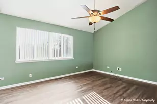 28501 Wagon Trail Ct, Lakemoor, IL 60051 - Photo 6