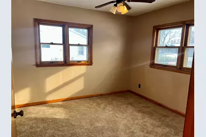 221 W 7th Street, Tilton, IL 61833 - Photo 16