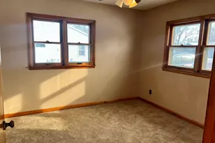 221 W 7th St, Tilton, IL 61833 - Photo 16